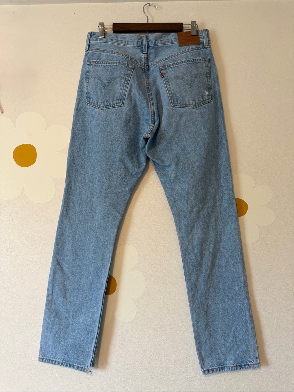 Vintage Levi’s Premium 501 Buttonfly Light Wash Distressed Denim Size 30 - Picture 6 of 14